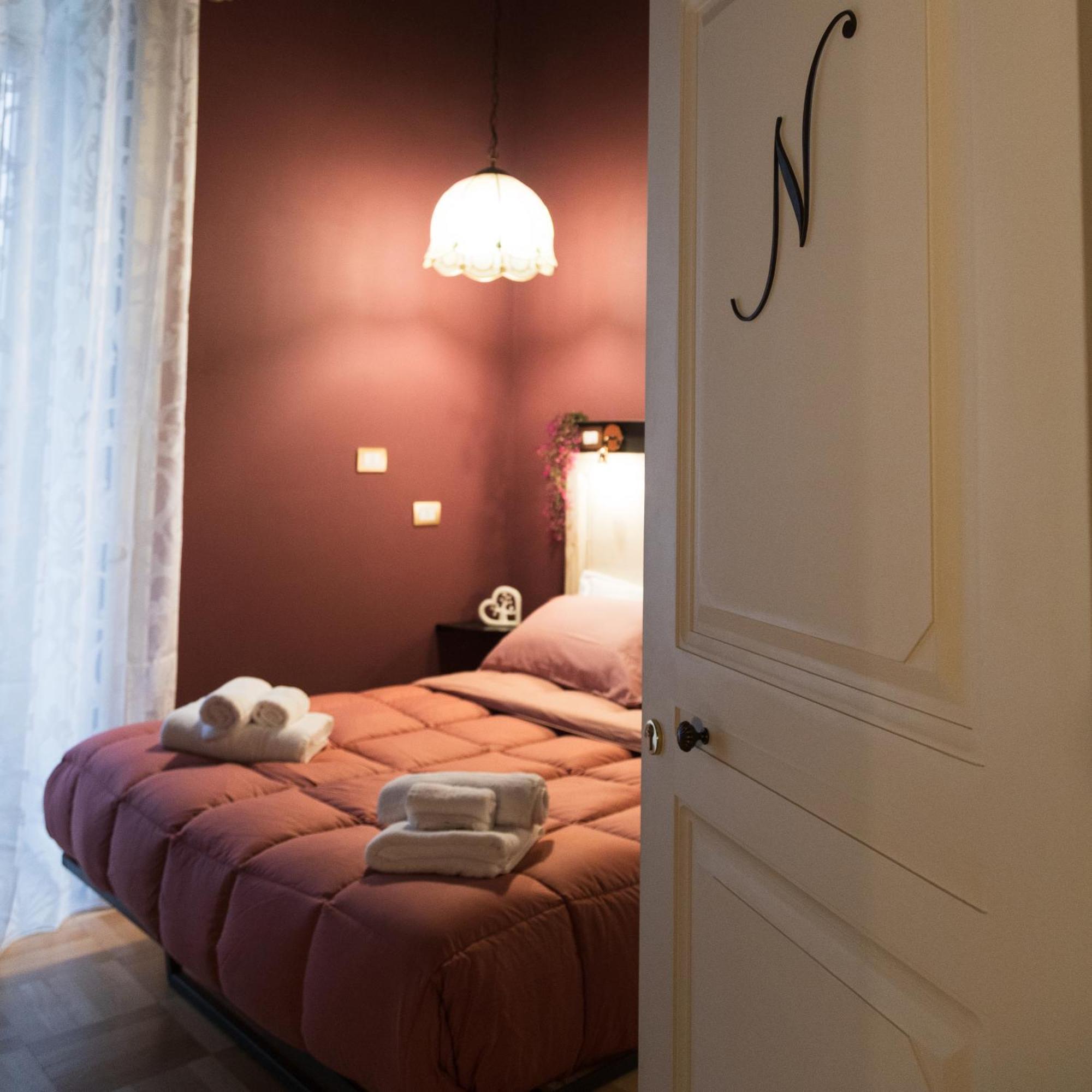 I Leoni Di Rosaroll Bed & Breakfast เนเปิลส์ ภายนอก รูปภาพ