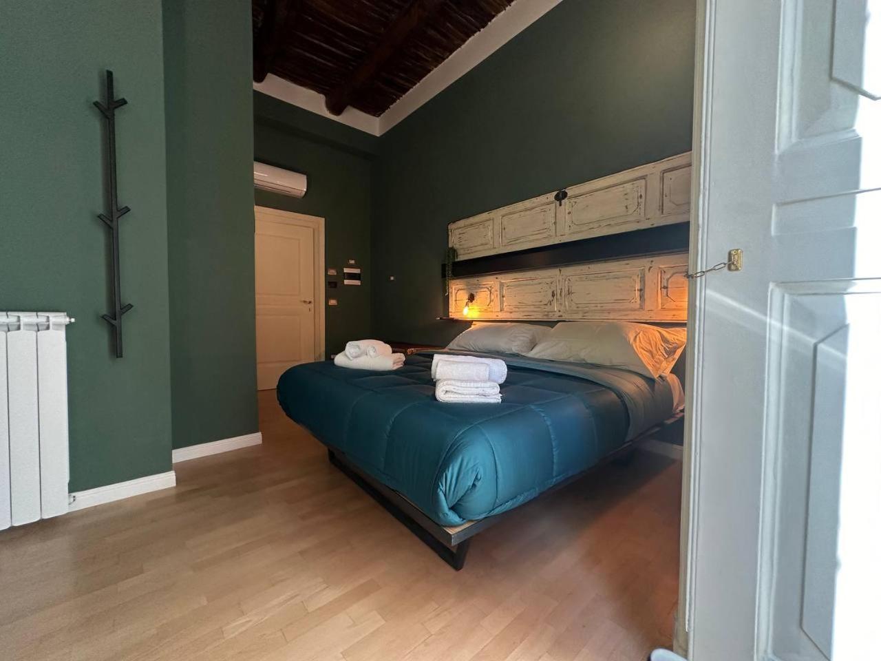 I Leoni Di Rosaroll Bed & Breakfast เนเปิลส์ ภายนอก รูปภาพ