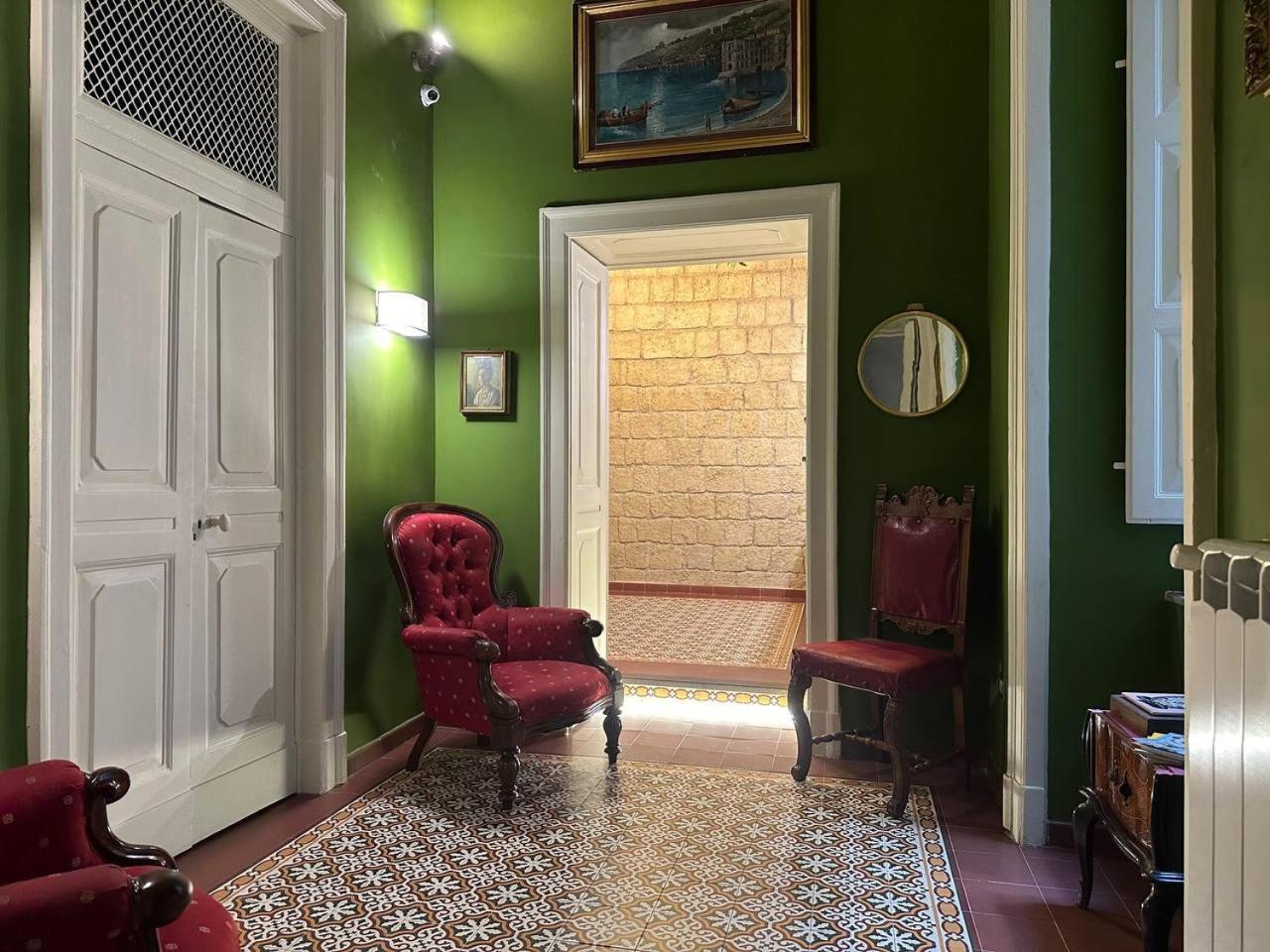 I Leoni Di Rosaroll Bed & Breakfast เนเปิลส์ ภายนอก รูปภาพ