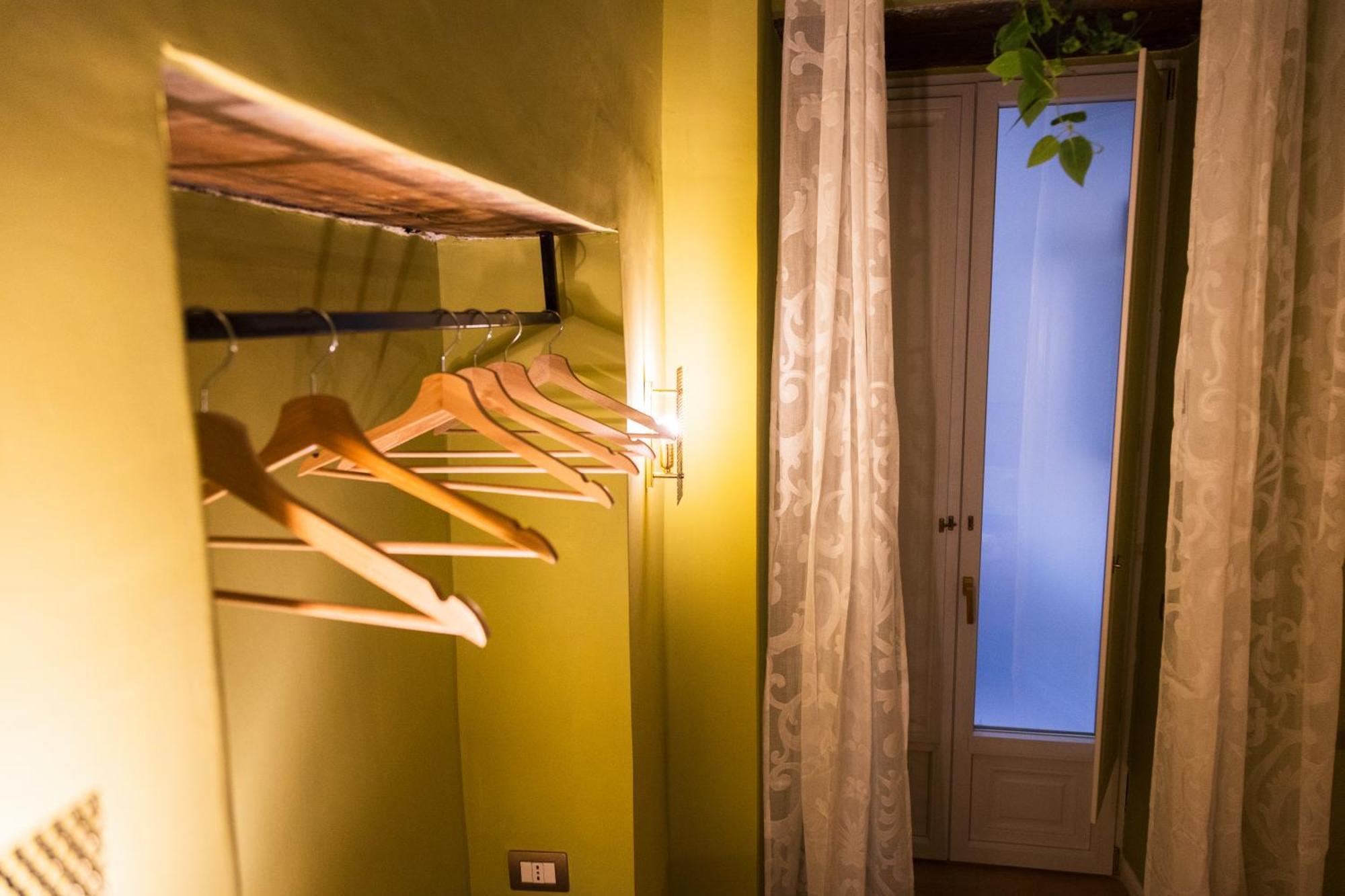 I Leoni Di Rosaroll Bed & Breakfast เนเปิลส์ ภายนอก รูปภาพ