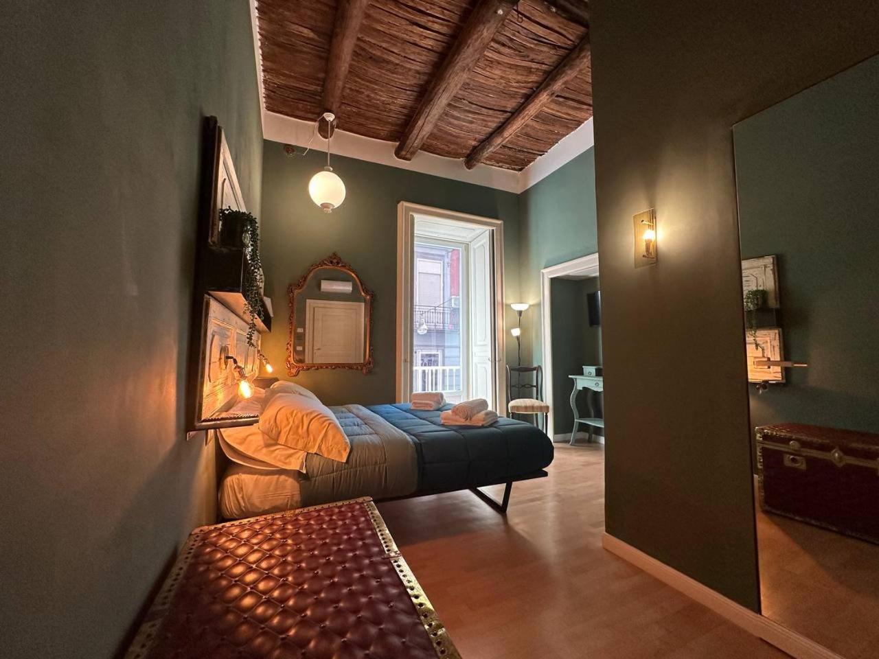I Leoni Di Rosaroll Bed & Breakfast เนเปิลส์ ภายนอก รูปภาพ