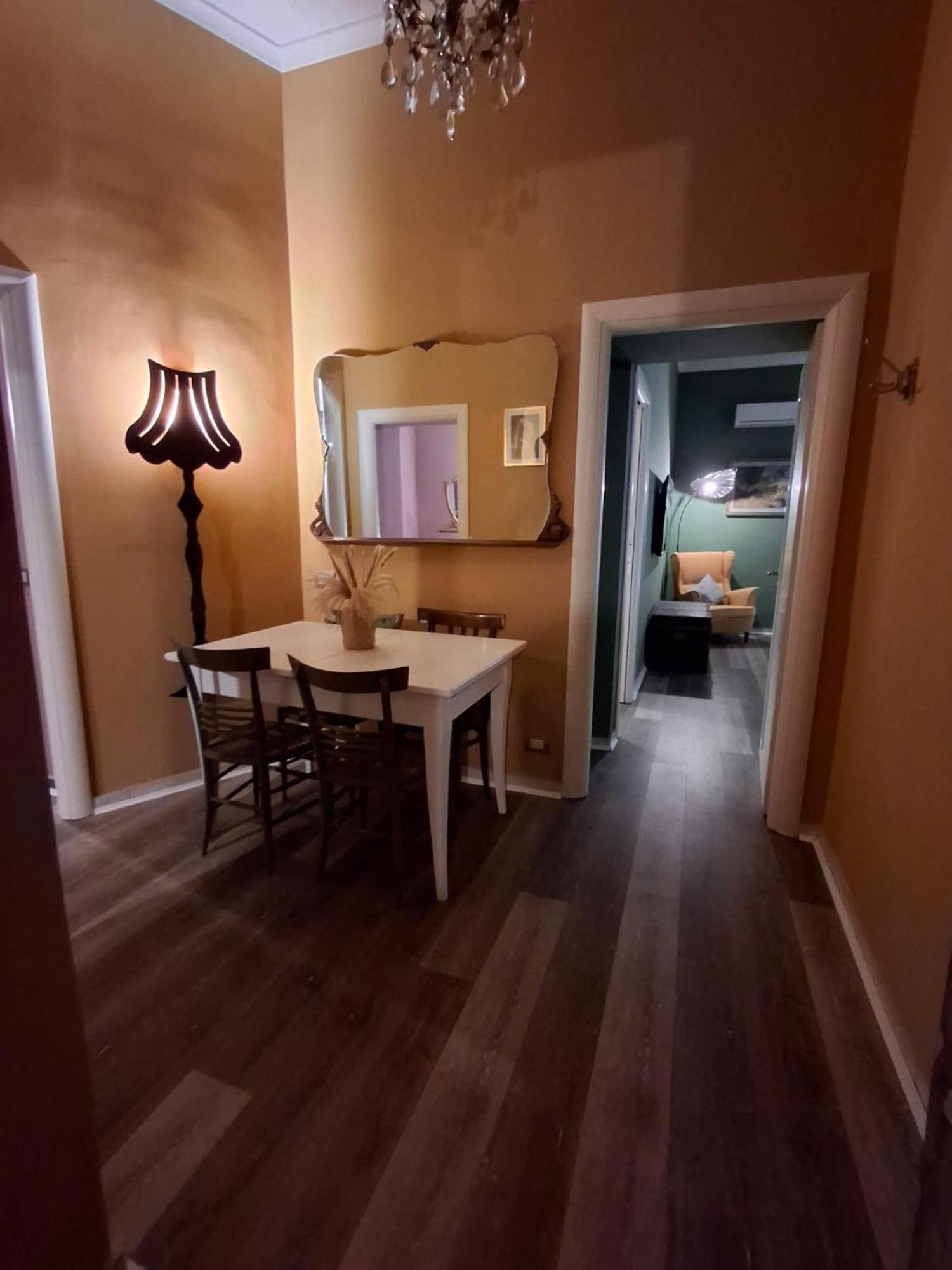I Leoni Di Rosaroll Bed & Breakfast เนเปิลส์ ภายนอก รูปภาพ